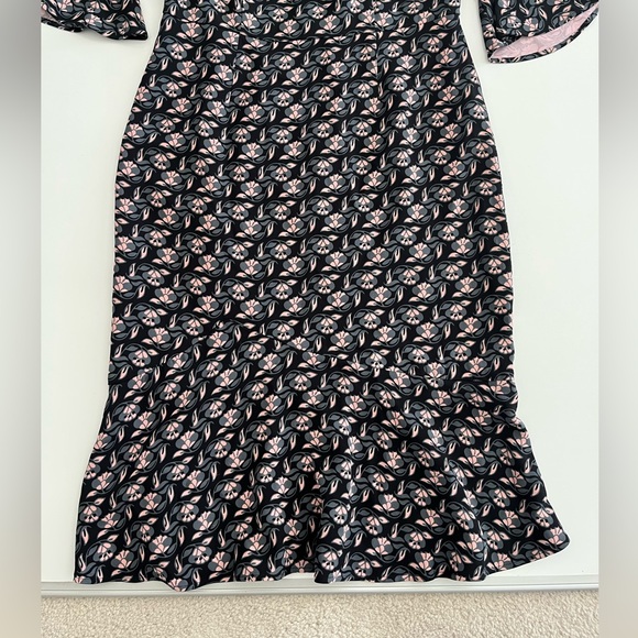 Boden floral Patterned flippy pencil dress - Picture 3 of 14